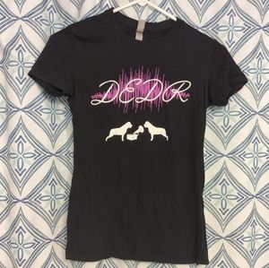 Size M fits Small too baby tee great condition electronic music event shirt Y2K